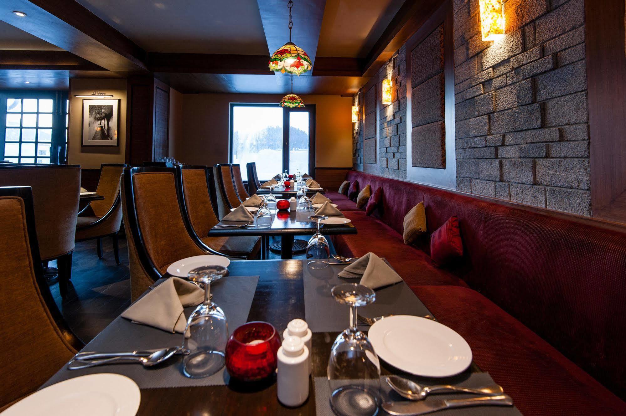 The Vintage Gulmarg Hotel Ngoại thất bức ảnh